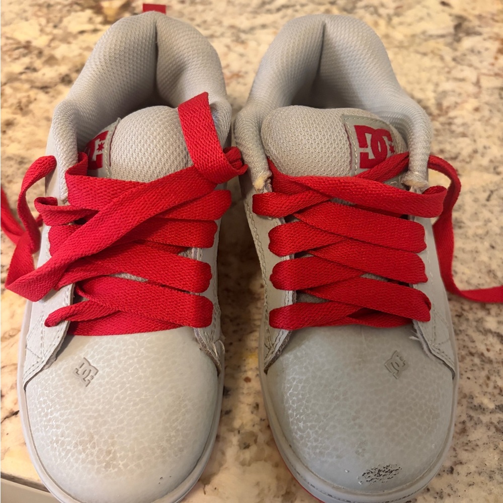 DC Kids Light Gray Sneakers with Red Laces